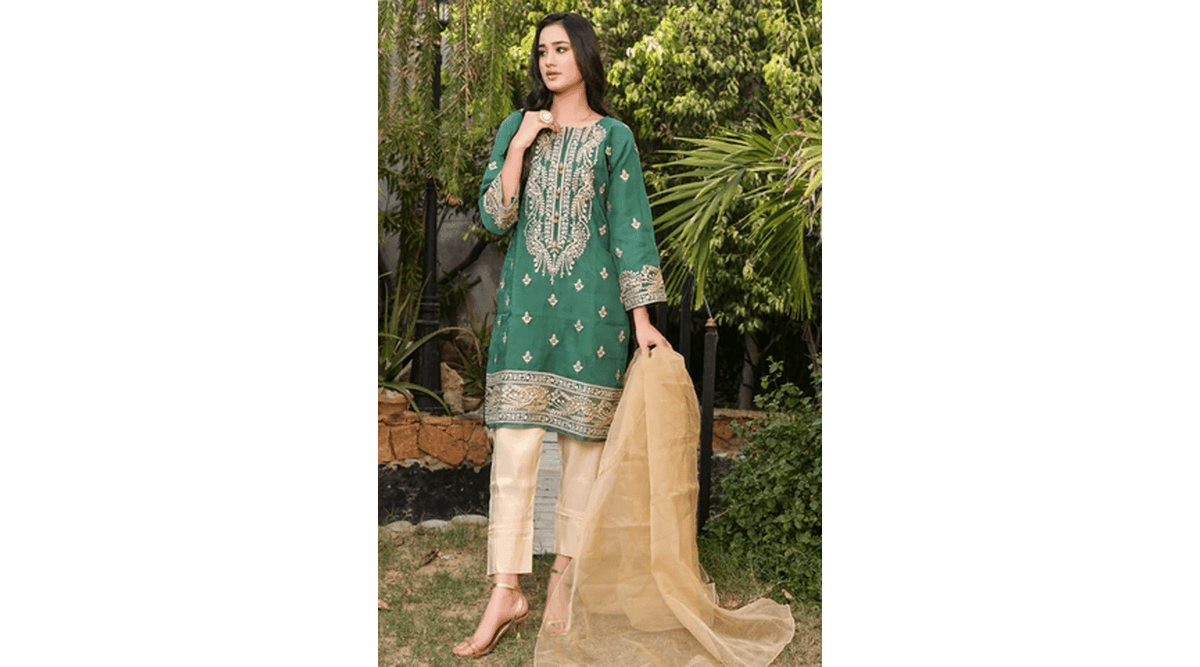 top-formal-dresses-in-pakistan-for-every-occasion-mak-fashion