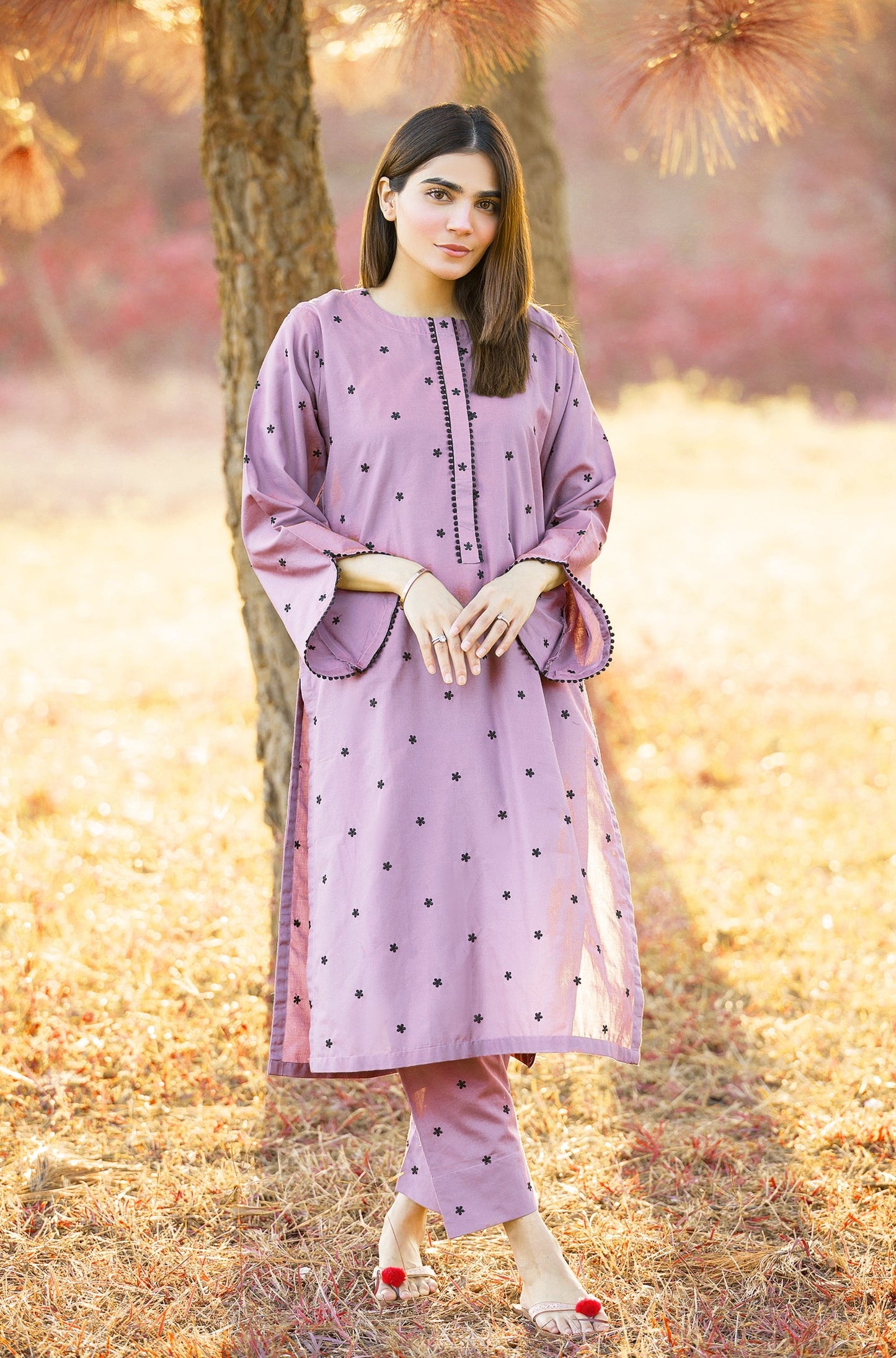 ROSANIA- Sweet Pink Embroidered Lawn 2 Piece Mak Fashion