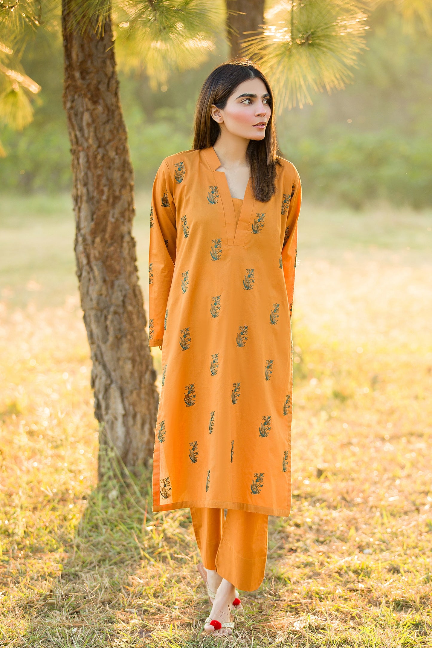 Bella - Mustard Embroidered Lawn 2 Piece Mak Fashion