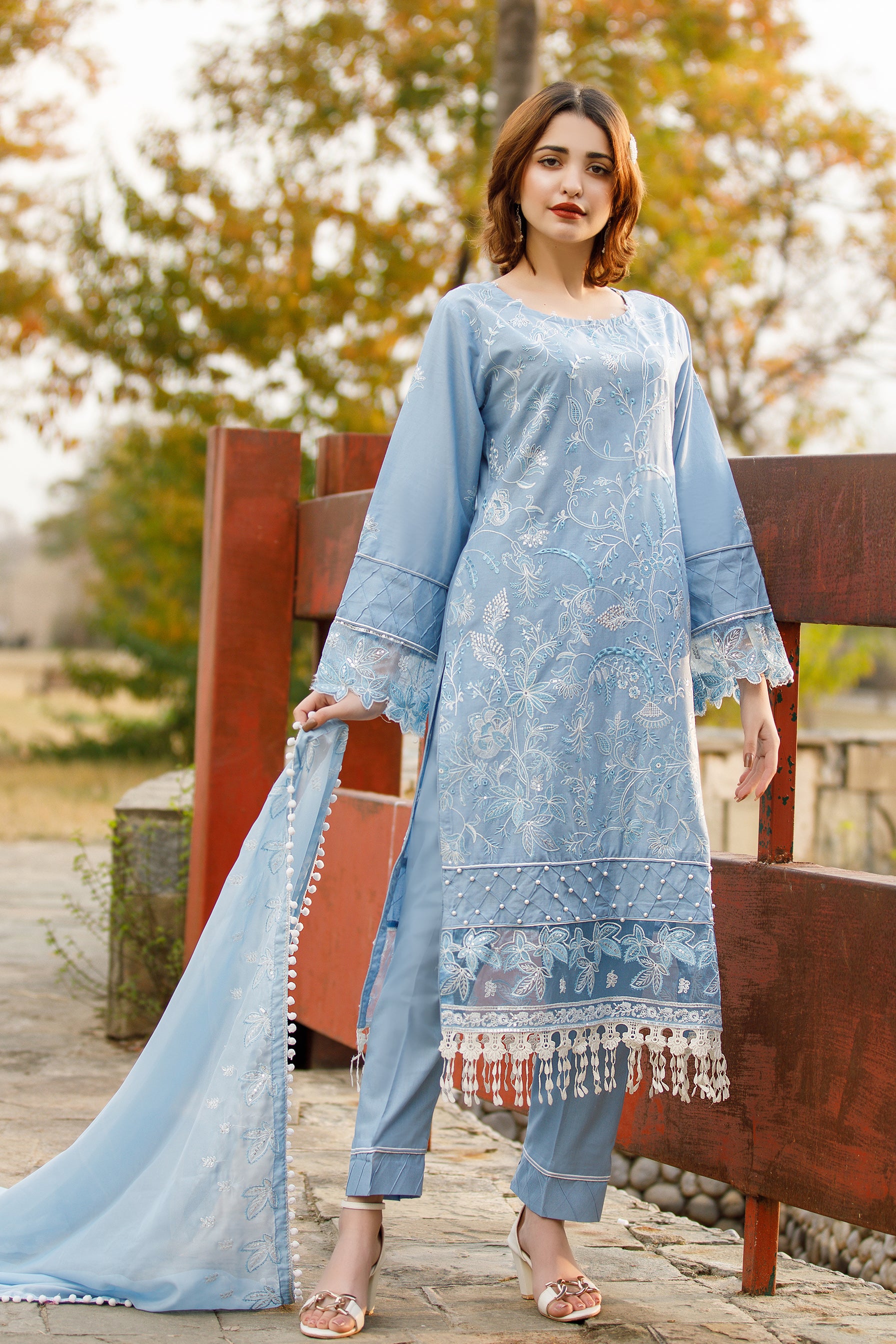 Nora - Unstitched Embroidered Lawn 3 Pec Mak Fashion