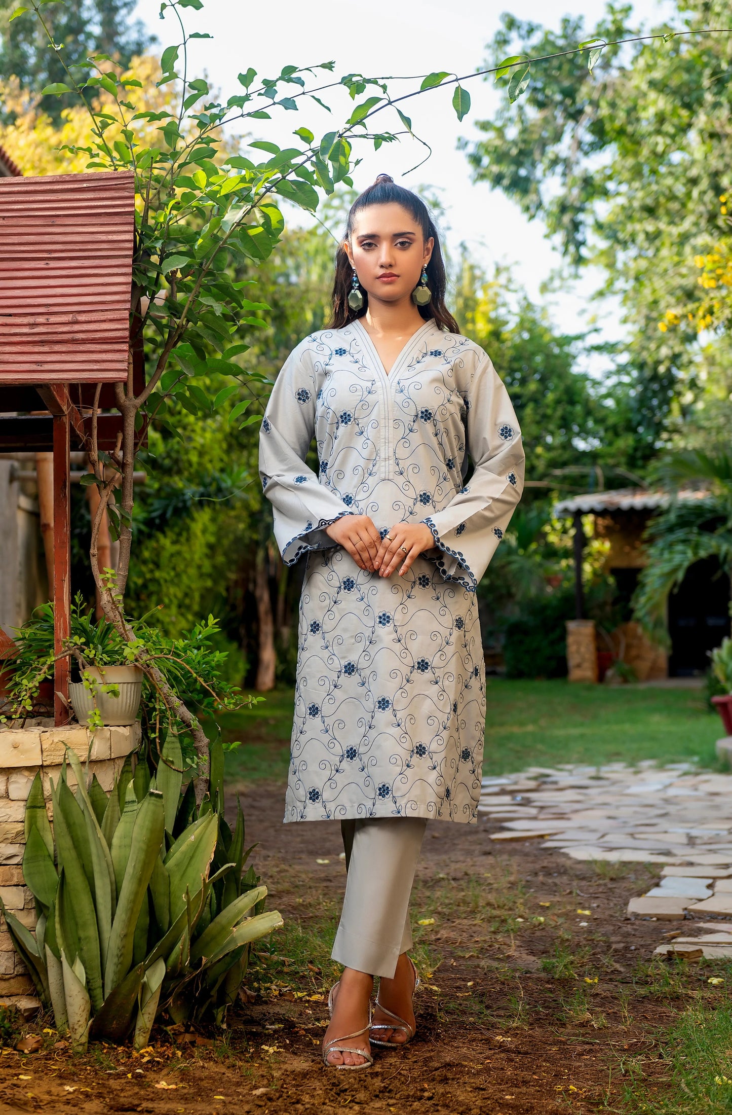 Moonstone Schiffli Embroidered Lawn 2PC Dress Mak Fashion