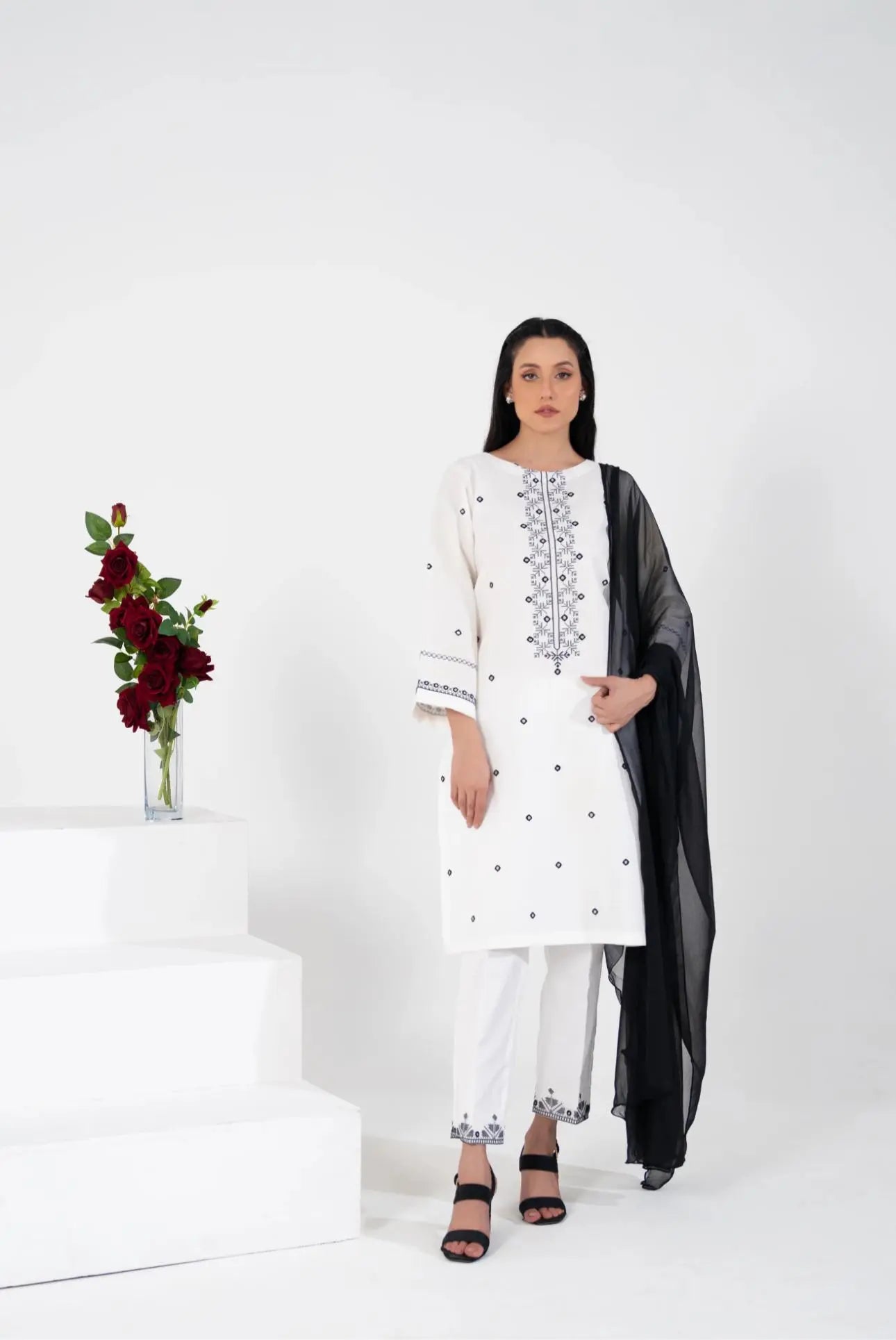 Muntazir - Pearl White Embroidered Lawn Mak Fashion